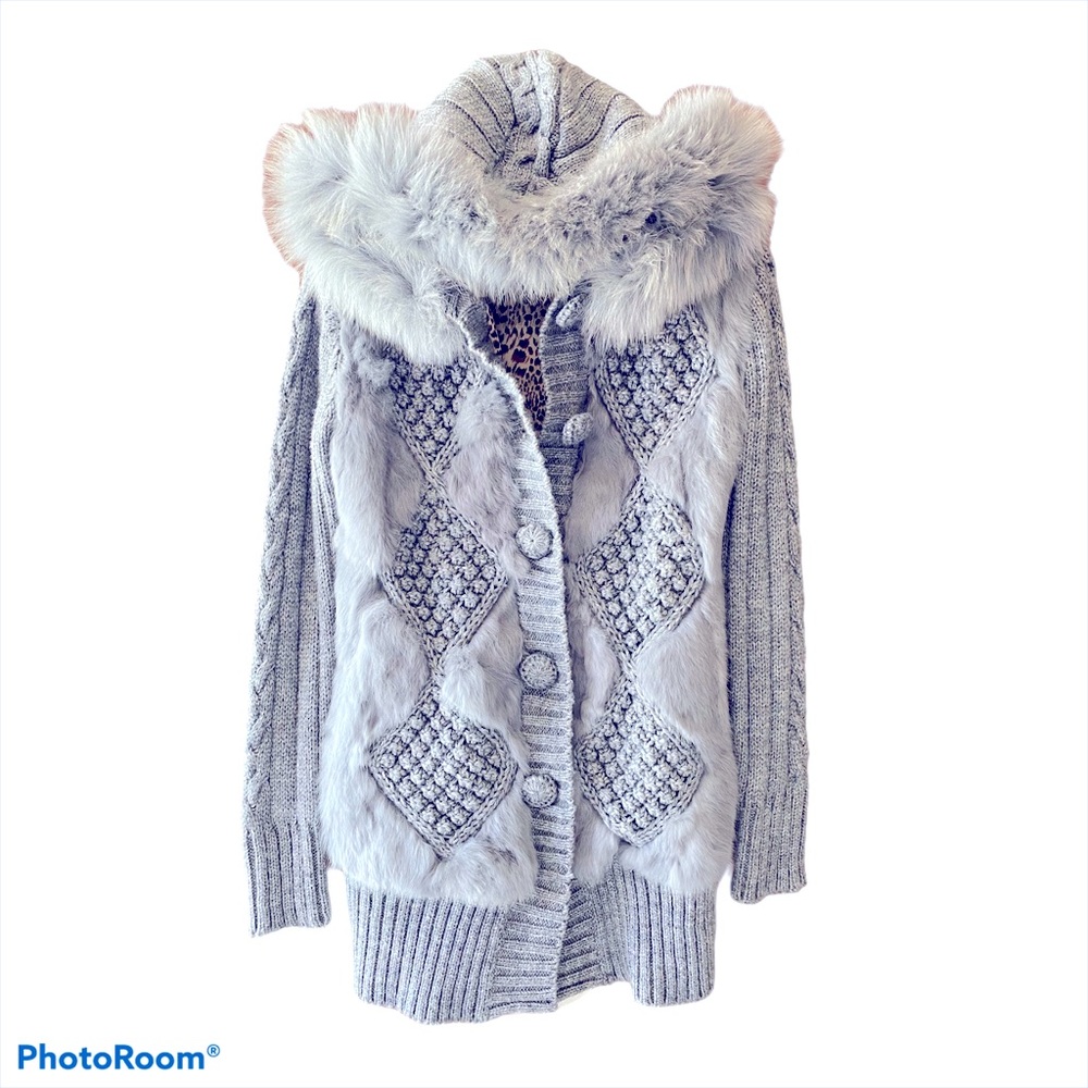 ☘️MARKED DOWN: Beautiful Fur Hooded cardig…